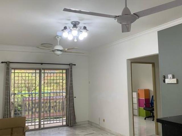 A Value Kenanga Aparrments near LRT schools hospital Bdr Puteri Pchg