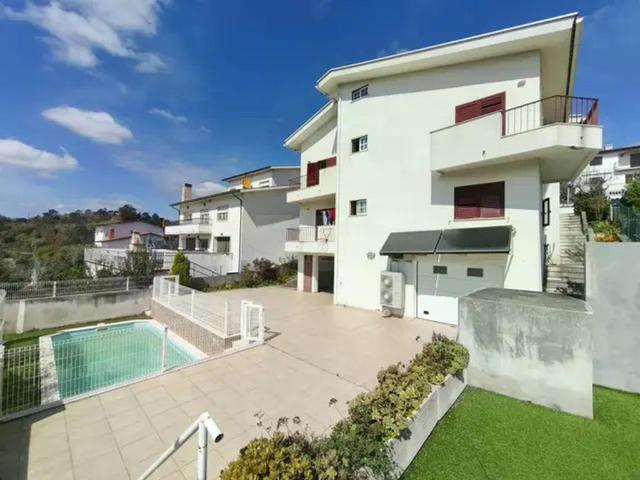 à venda Mansão alto padrão de 420 m2, Santa Clara, Coimbra