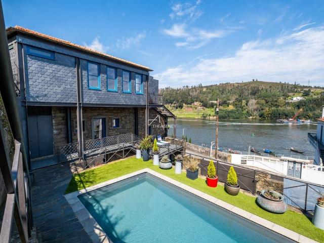 à venda Exclusiva mansão de 366 m2, Vila Nova de Gaia, Portugal