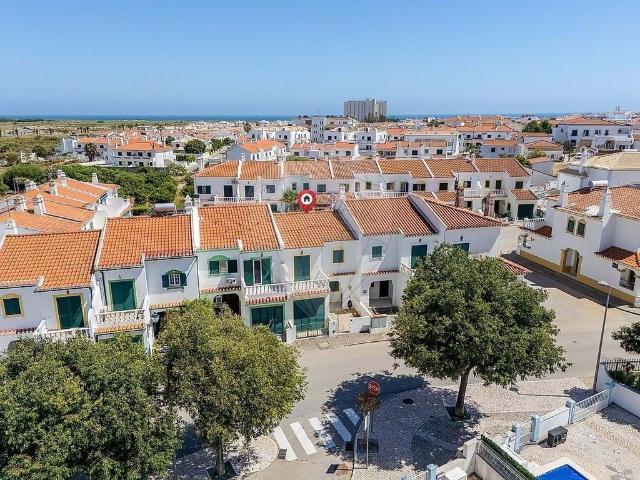 à venda Mansão alto padrão de 83 m2, Altura, Faro
