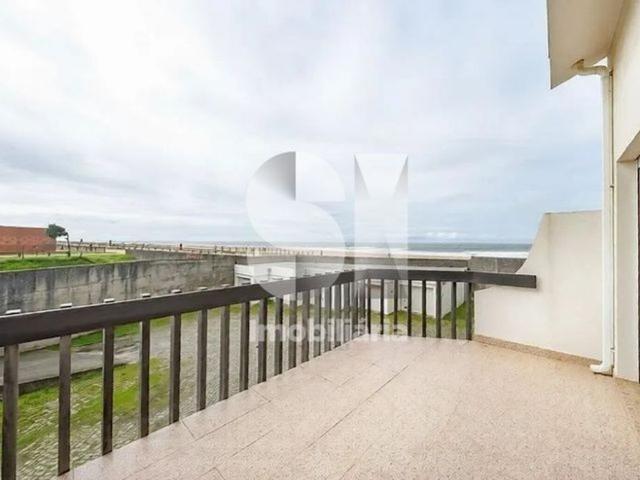 à venda Mansão alto padrão de 90 m2, Aver o Mar, Portugal