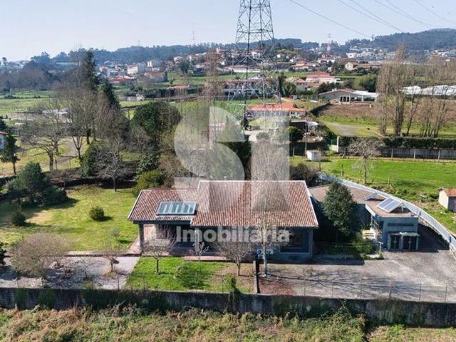 à venda Mansão alto padrão de 180 m2, Paredes, Porto