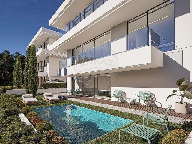 à venda Mansão de 525 m2, Pontinha e Famões, Odivelas, Lisboa