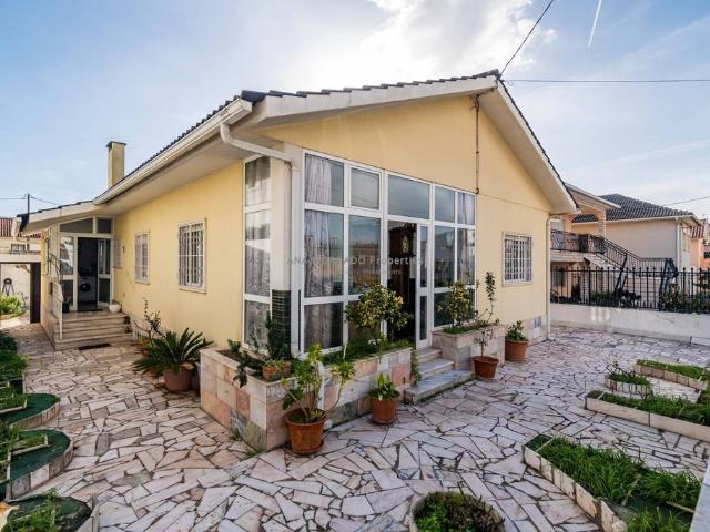 à venda Mansão de 150 m2, Cascais e Estoril, Portugal