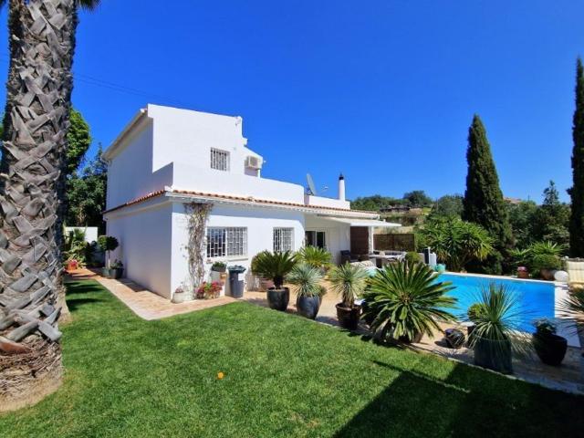 à venda Mansão de 200 m2, Alfeicao, Loulé, Faro