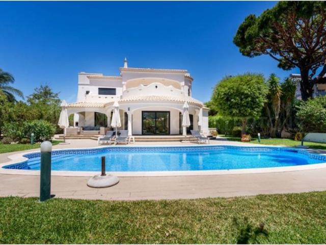 à venda Exclusiva mansão de 4 dormitórios, Vilamoura, Loulé, Faro