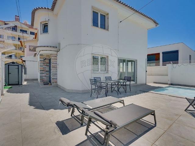 à venda Mansão de alto padrão de 136 m2, Carcavelos e Parede, Cascais, Lisboa