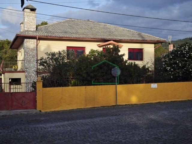 à venda Mansão de alto padrão de 238 m2, Moledo, Viana do Castelo