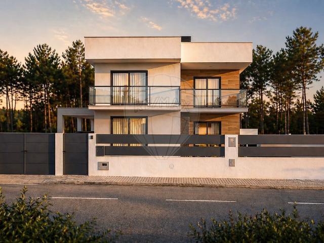 à venda Mansão de alto padrão de 294 m2, Fernao Ferro, Setúbal