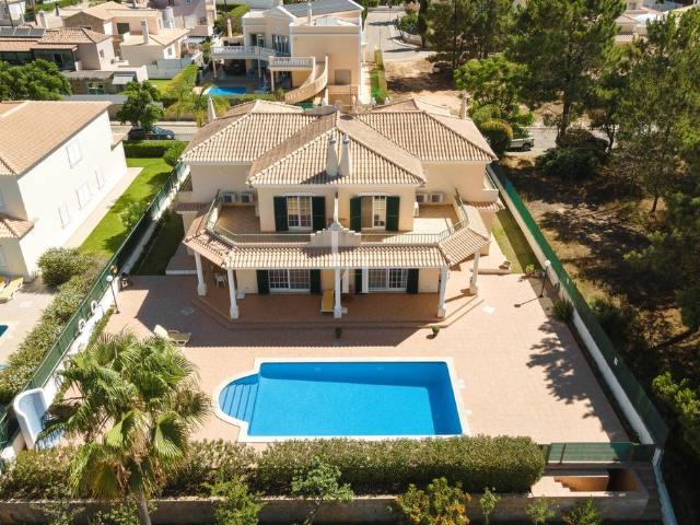 à venda Mansão de alto padrão de 350 m2, Vila Sol, Vilamoura, Faro