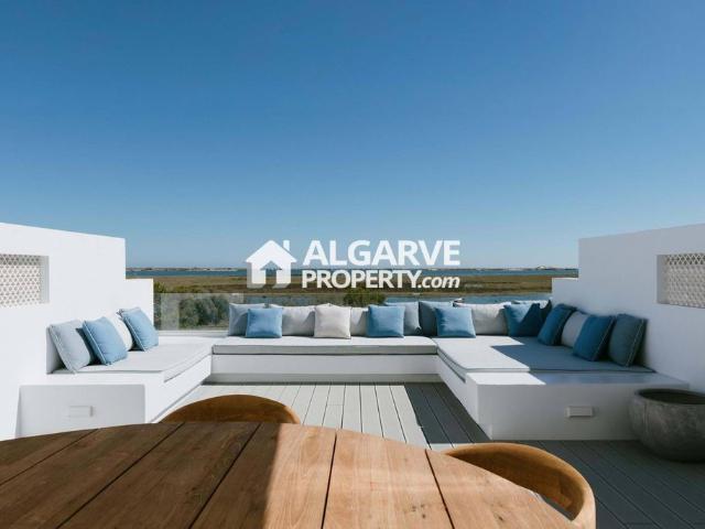 à venda Casa geminada de alto padrão de 175 m2, Moncarapacho e Fuzeta, Olhão, Faro