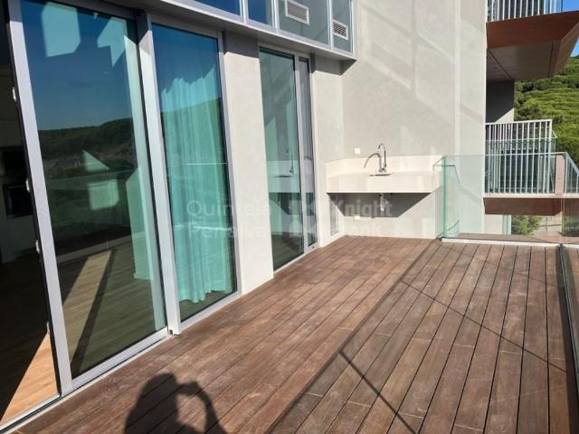 à venda Apartamento de alto padrão de 143 m2, Miraflores Alges, Oeiras, Lisboa