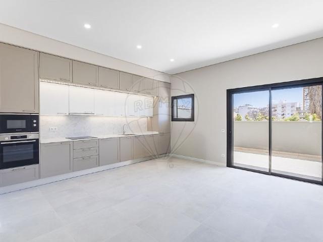 à venda Apartamento de alto padrão de 140 m2, Portimão, Portugal