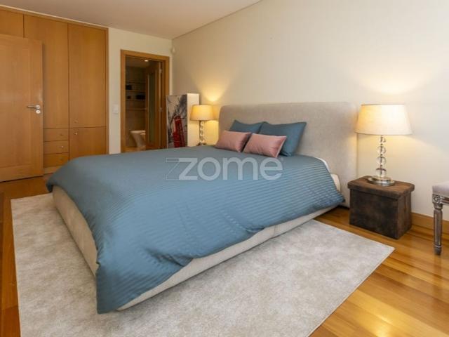à venda Apartamento de alto padrão de 140 m2, Porto