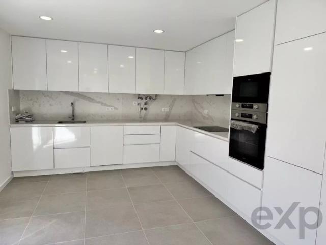 à venda Apartamento de alto padrão, Seixal, Portugal