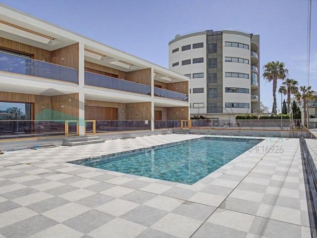 à venda Apartamento de alto padrão de 147 m2, Quarteira, Loulé, Faro