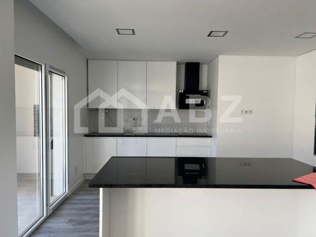 à venda Apartamento de alto padrão de 145 m2, Alto dos Moinhos, Montijo, Setúbal