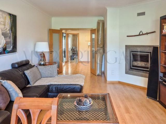 à venda Apartamento de alto padrão de 153 m2, Amoreira, Cascais, Lisboa