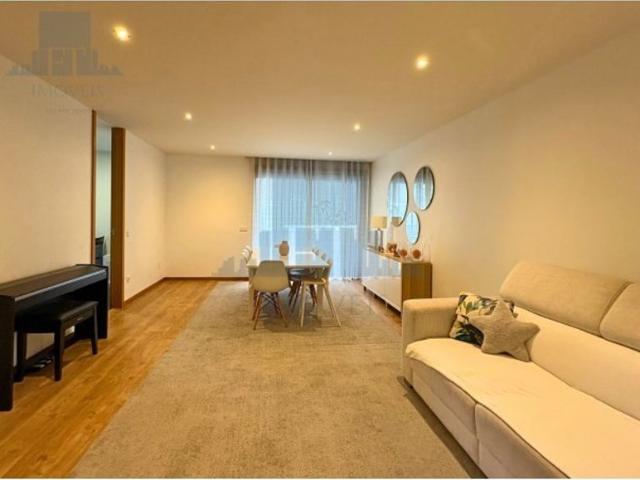 à venda Apartamento de alto padrão de 150 m2, Vila Nova de Gaia, Portugal