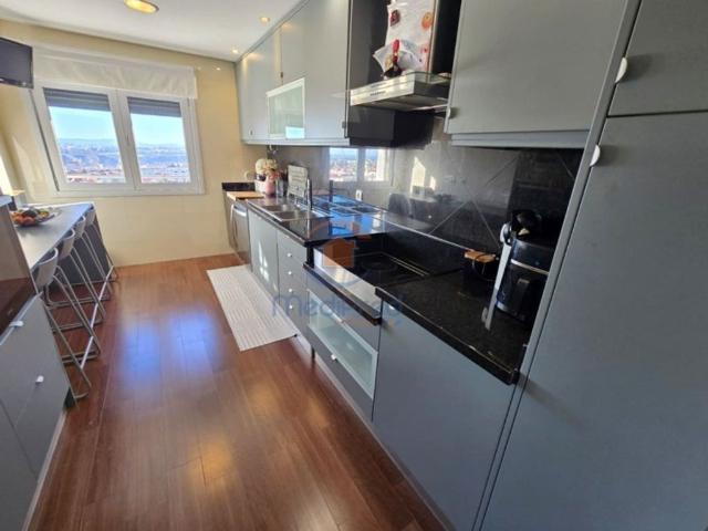à venda Apartamento de alto padrão de 150 m2, Jardim da Amoreira Ramada, Odivelas, Lisboa