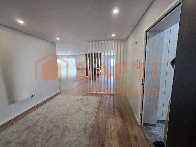 à venda Apartamento de alto padrão de 155 m2, Vila Franca de Xira, Lisboa