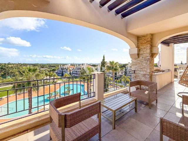 à venda Apartamento de alto padrão de 156 m2, Vila Sol, Vilamoura, Faro