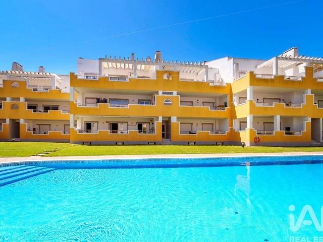 à venda Apartamento de alto padrão de 159 m2, Quarteira, Faro