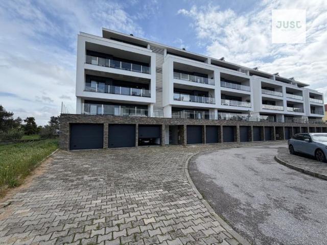 à venda Apartamento de alto padrão de 167 m2, Seixal, Portugal