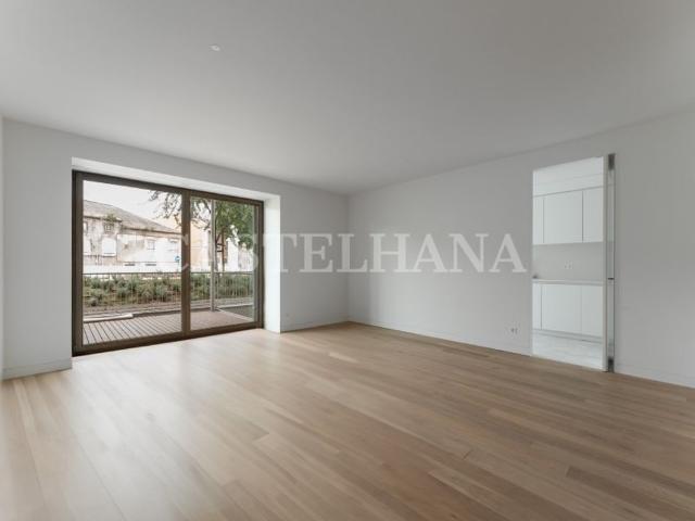 à venda Apartamento de alto padrão de 166 m2, Estrela Lapa, Lisboa