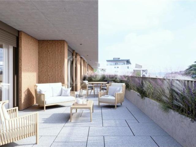 à venda Apartamento de alto padrão de 194 m2, Antas, Porto