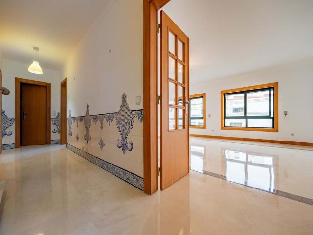 à venda Apartamento de alto padrão de 196 m2, Caldas da Rainha, Portugal