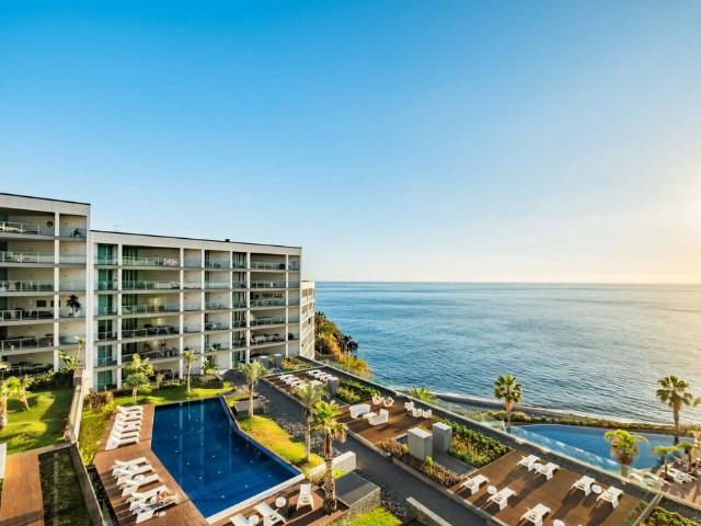 à venda Apartamento de alto padrão de 198 m2, São Martinho, Madeira