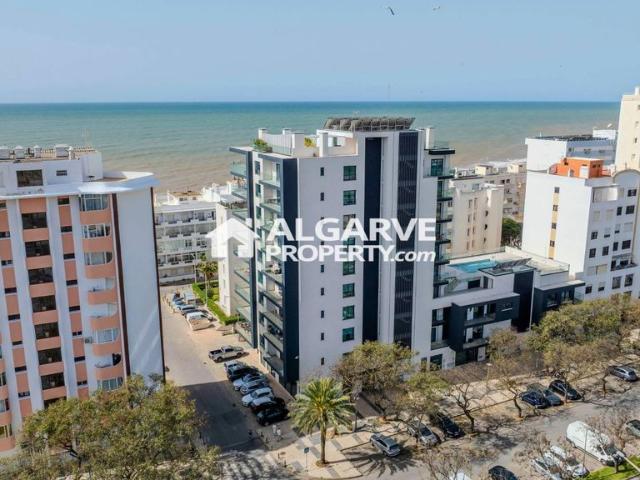 à venda Apartamento de alto padrão de 107 m2, Quarteira, Portugal