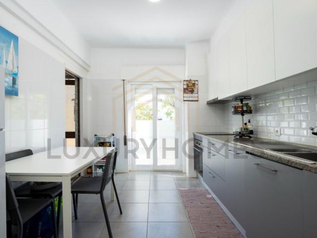 à venda Apartamento de alto padrão de 104 m2, Loulé, Faro