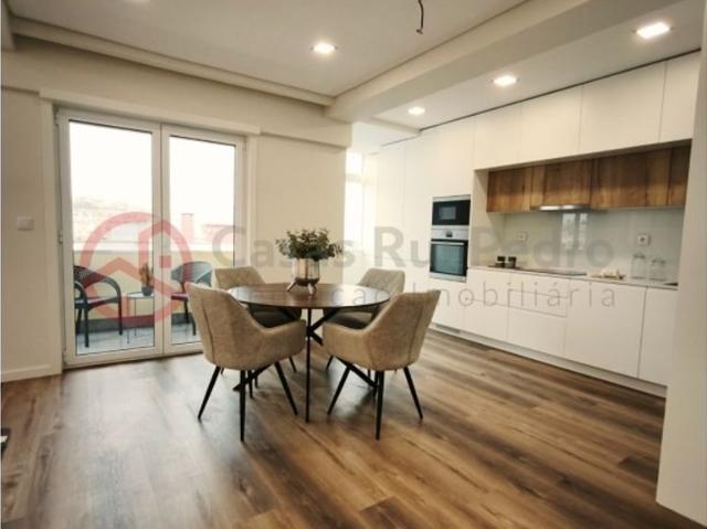 à venda Apartamento de alto padrão de 110 m2, Benfica, Lisboa