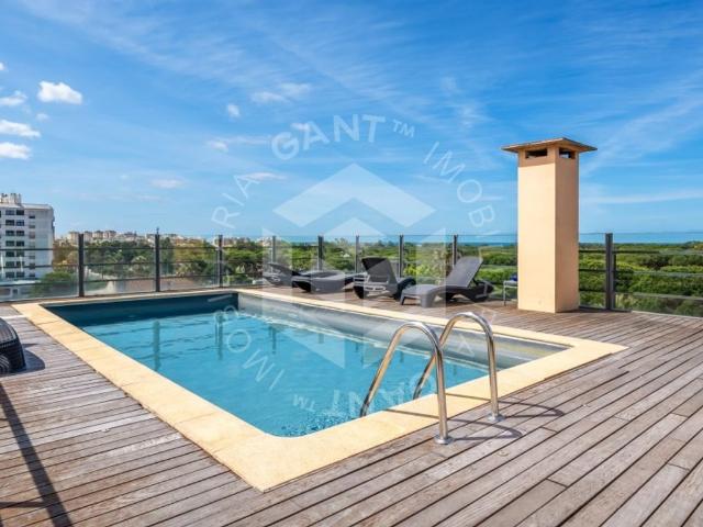 à venda Apartamento de alto padrão de 112 m2, Almada, Setúbal