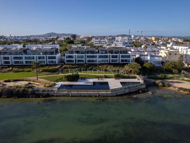 à venda Apartamento de alto padrão de 114 m2, Moncarapacho e Fuzeta, Olhão, Faro