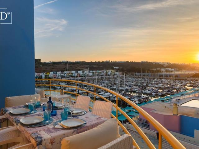 à venda Apartamento de alto padrão de 115 m2, Albufeira e Olhos de Água, Portugal
