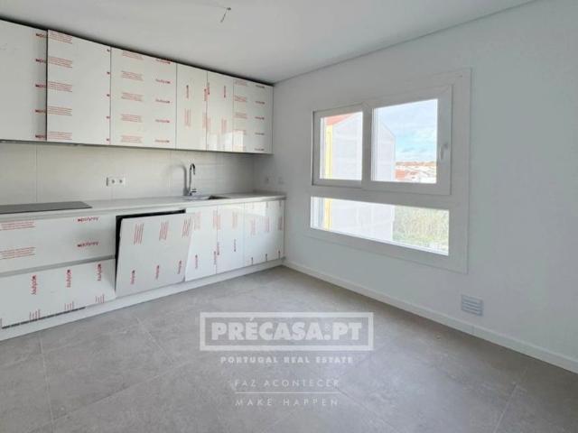 à venda Apartamento de alto padrão de 115 m2, Montijo, Portugal