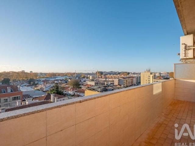 à venda Apartamento de alto padrão de 116 m2, São Mamede de Infesta, Porto