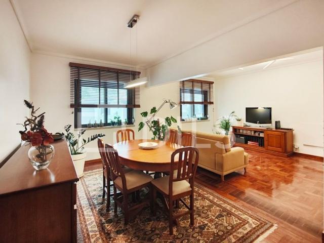 à venda Apartamento de alto padrão de 119 m2, Alges de Baixo Alges, Oeiras, Lisboa