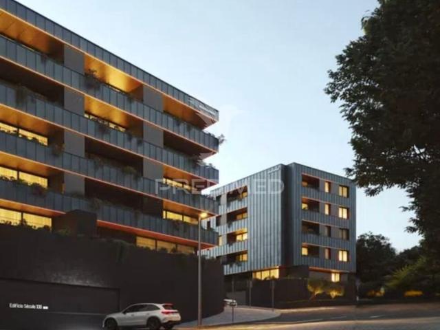à venda Apartamento de alto padrão de 121 m2, Funchal, Madeira