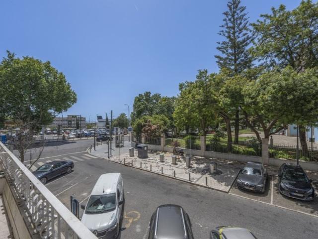 à venda Apartamento de alto padrão de 126 m2, Alges, Oeiras, Lisboa
