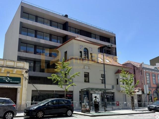 à venda Apartamento de alto padrão de 130 m2, Avenida Dr Lourenco Peixinho, Aveiro