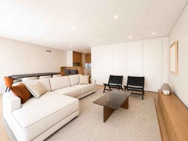 à venda Apartamento de alto padrão de 135 m2, Costa de Caparica, Almada, Setúbal