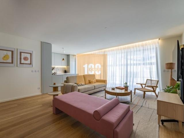 à venda Apartamento de alto padrão de 136 m2, Vila Nova de Gaia, Porto