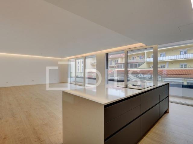 à venda Apartamento de alto padrão de 262 m2, Cascais e Estoril, Cascais, Lisboa