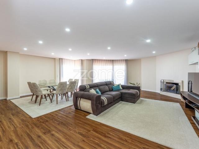 à venda Apartamento de alto padrão de 270 m2, Vila Nova de Gaia, Porto