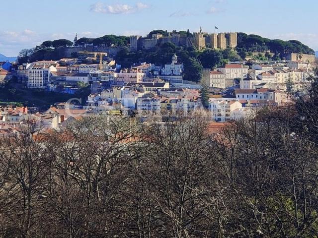 à venda Apartamento de alto padrão de 291 m2, Campo Martires da Patria Pena, Lisboa