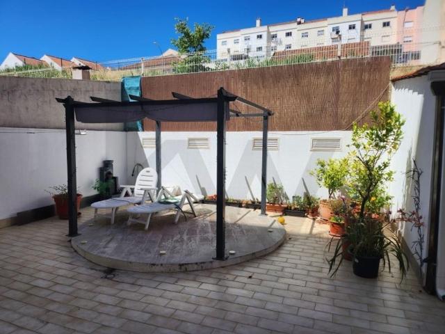à venda Apartamento de alto padrão de 200 m2, Amadora, Portugal
